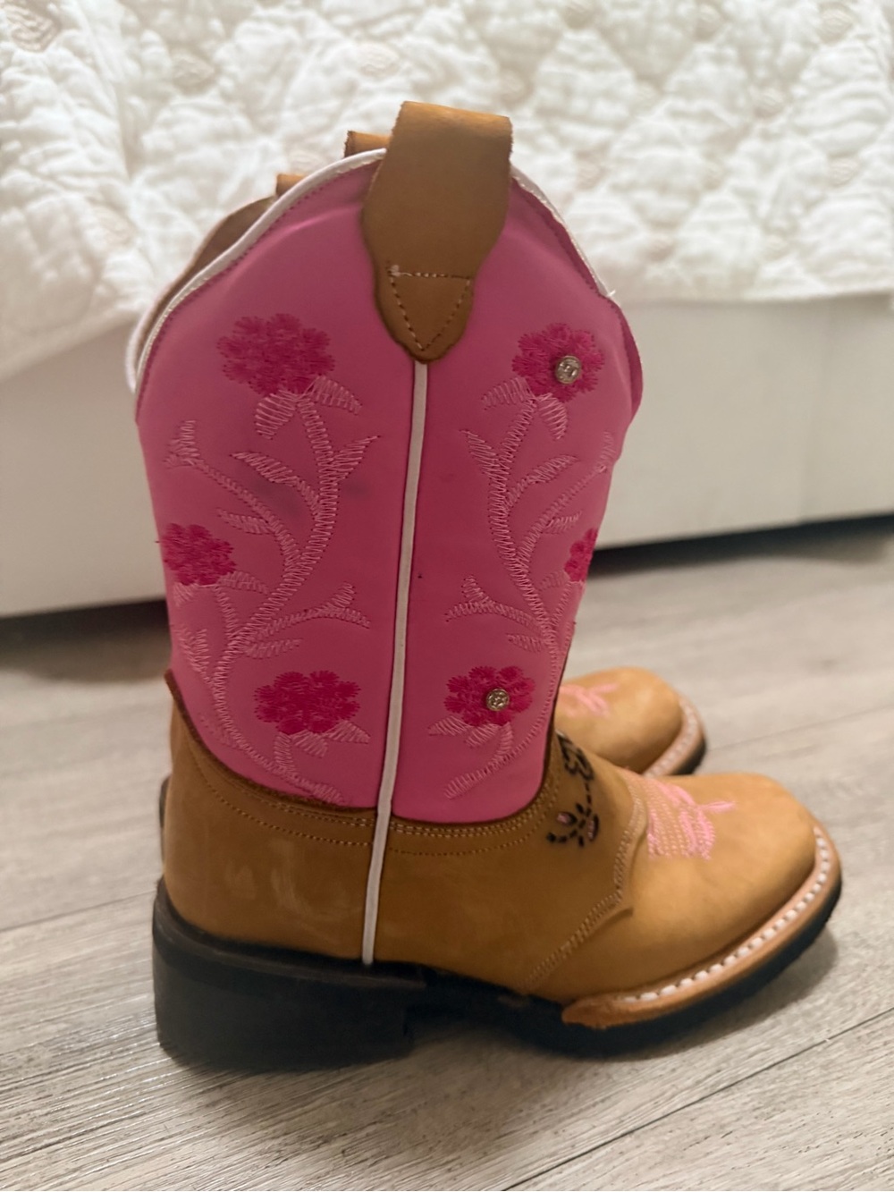 Girls Pink Embroidered Western Boots - Kids - Picture 2 of 3